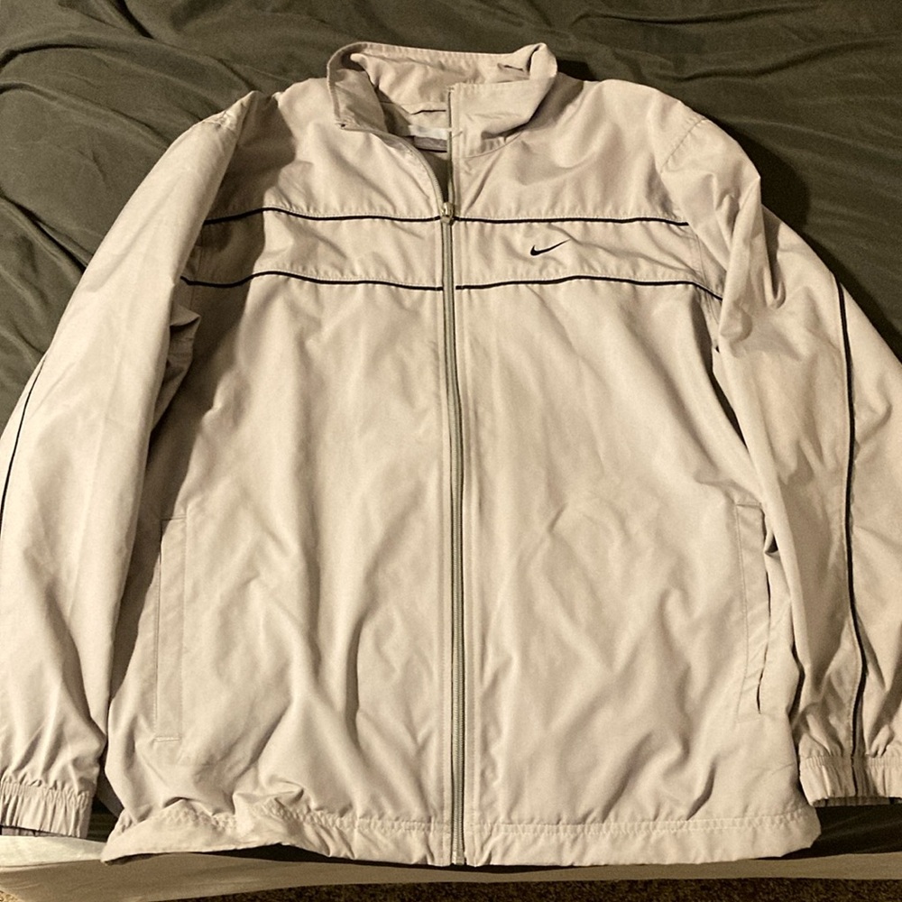 Nike Men's Beige Full-Zip Windbreaker with Contrast Piping